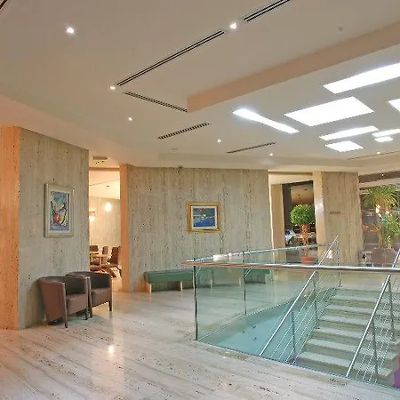 Hotel Podgorica Готель 4*