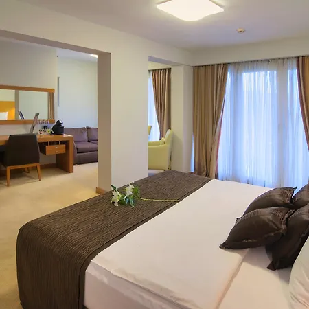 Готель Hotel Podgorica 4*