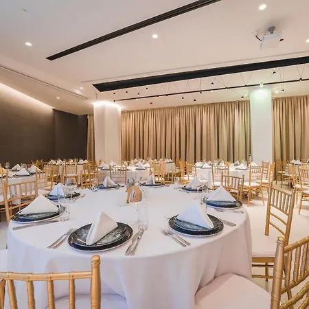 Hotel Podgorica Hotell 4*