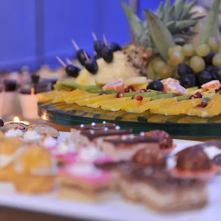 Hotel Podgorica Hotell 4*