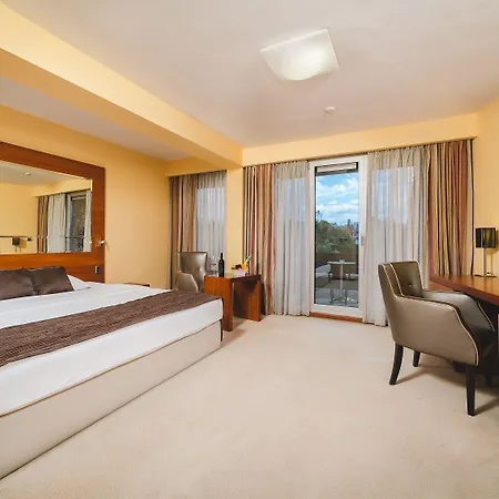 호텔 Hotel Podgorica 포드고리차