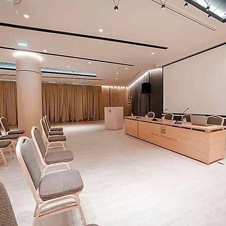 Hotel Podgorica 4*