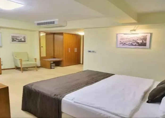 Hotell Hotel Podgorica 4*