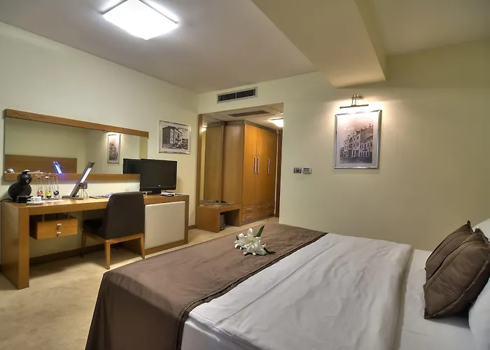 Hotell Hotel Podgorica 4*